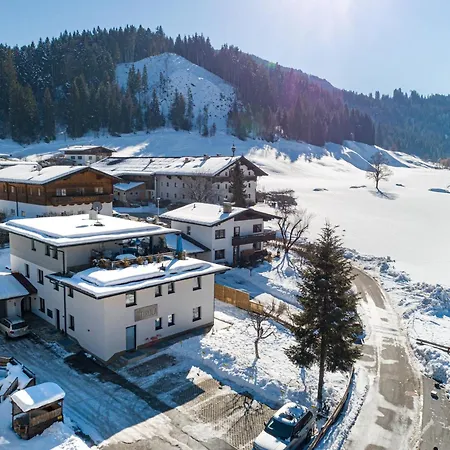 Tirola Bude Lisi 3